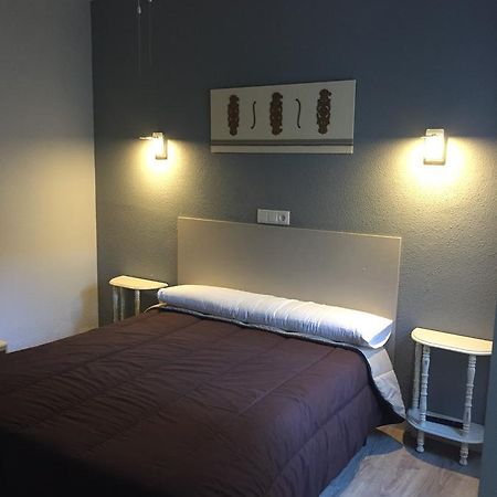 Hostal Rosales Aranda de Duero Esterno foto