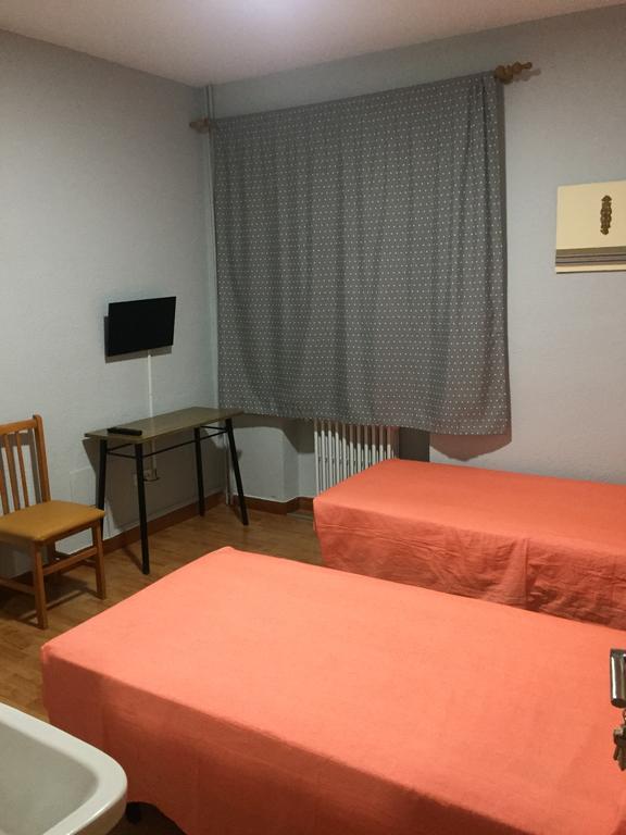 Hostal Rosales Aranda de Duero Esterno foto