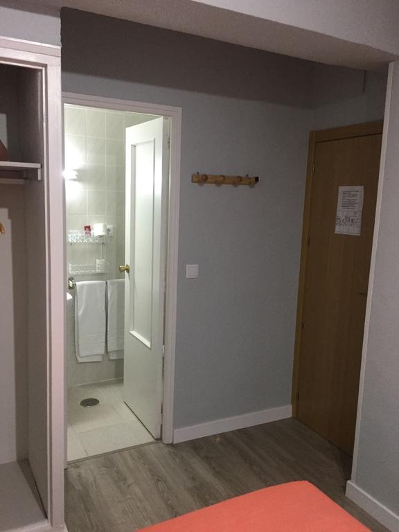 Hostal Rosales Aranda de Duero Esterno foto