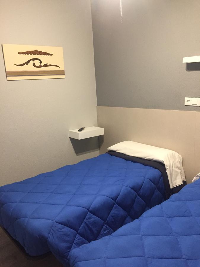 Hostal Rosales Aranda de Duero Esterno foto